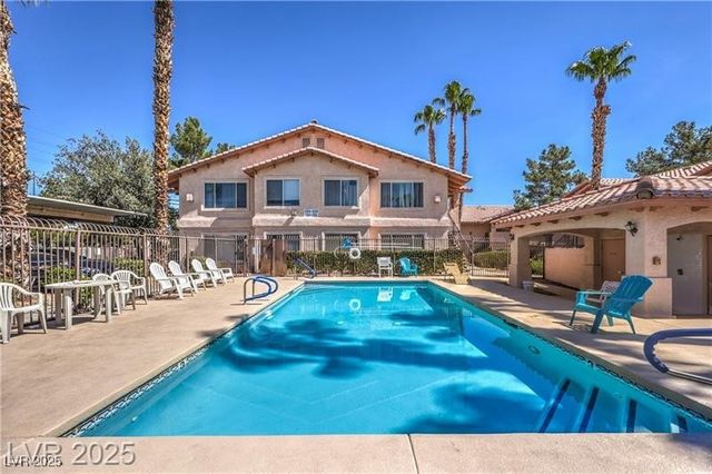 8450 Alta Drive 121, Las Vegas, NV 89145