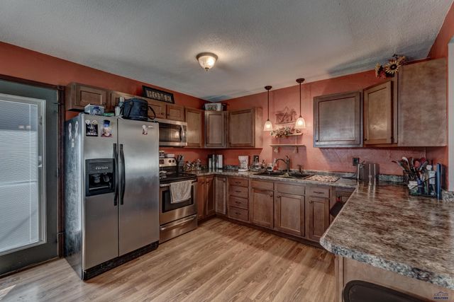 227 E NOWLIN, Rapid City, SD 57702