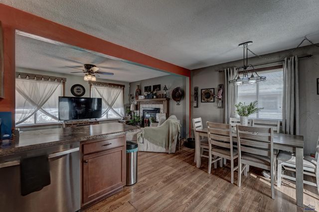 227 E NOWLIN, Rapid City, SD 57702