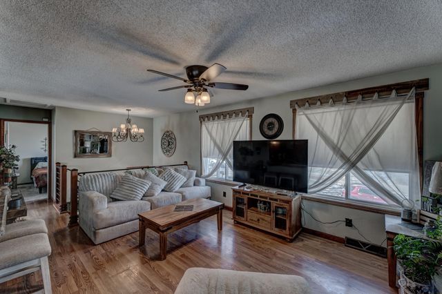 227 E NOWLIN, Rapid City, SD 57702