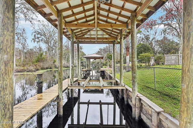 2232 W HIDDEN WATERS Drive, Green Cove Springs, FL 32043