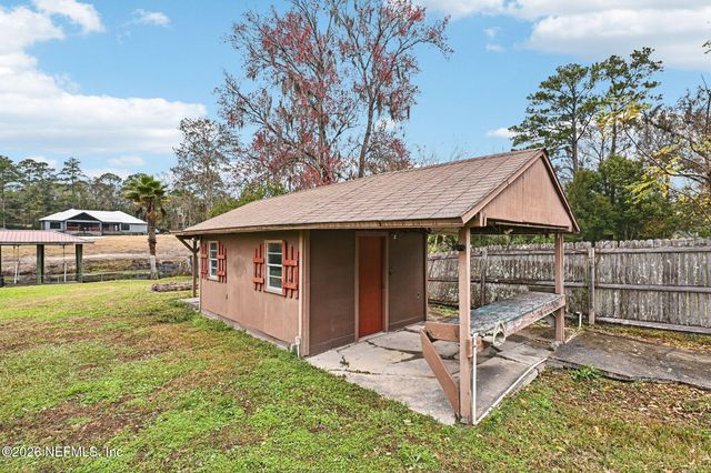 2232 W HIDDEN WATERS Drive, Green Cove Springs, FL 32043