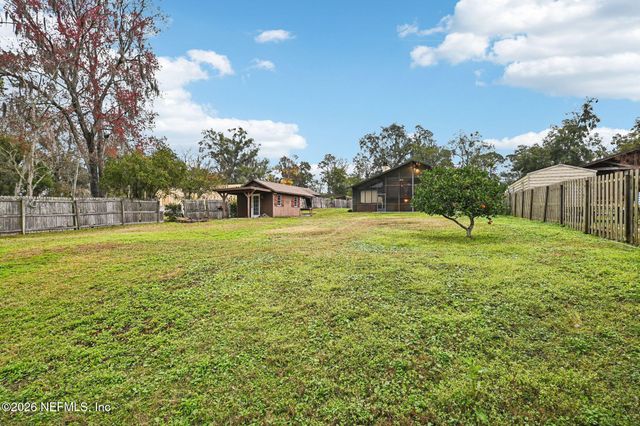 2232 W HIDDEN WATERS Drive, Green Cove Springs, FL 32043