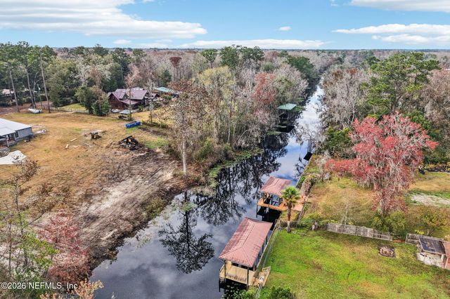 2232 W HIDDEN WATERS Drive, Green Cove Springs, FL 32043