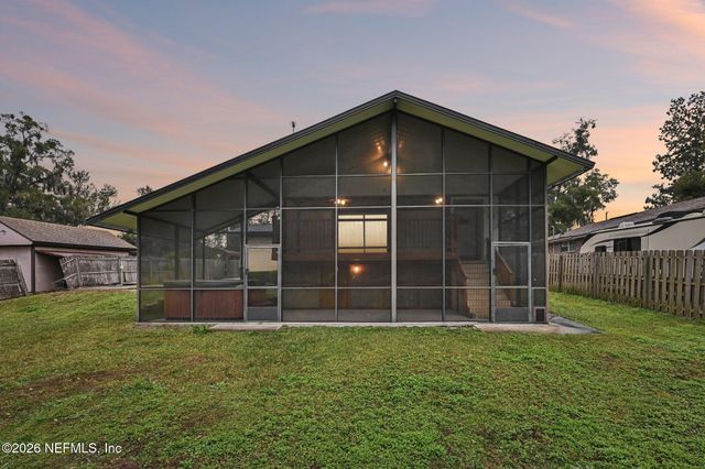 2232 W HIDDEN WATERS Drive, Green Cove Springs, FL 32043