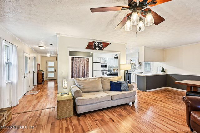 2232 W HIDDEN WATERS Drive, Green Cove Springs, FL 32043