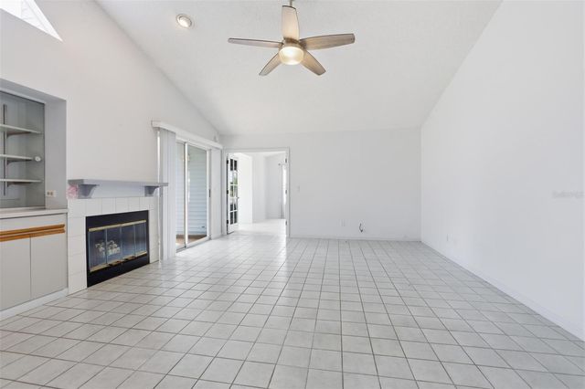 158 NORTHSHORE CIR, Casselberry, FL 32707