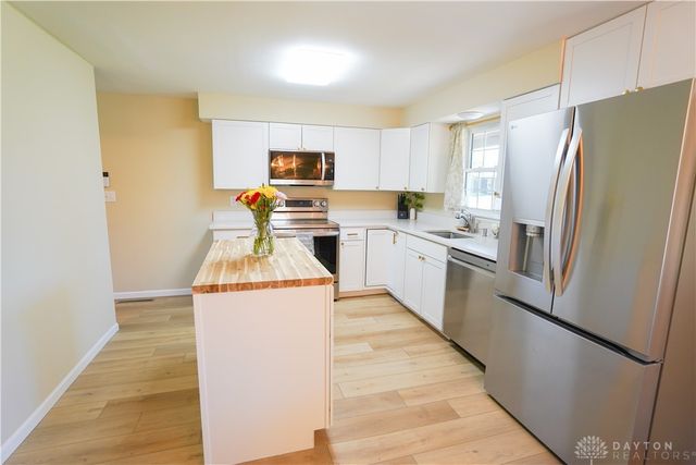155 Bristol Drive, Washington Twp, OH 45458