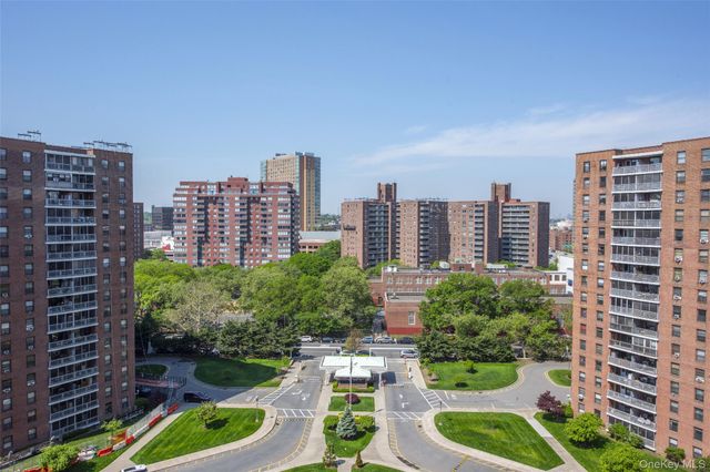 61-35 98th Street 14A, Rego Park, NY 11374