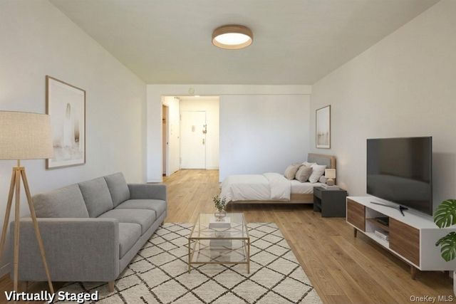 61-35 98th Street 14A, Rego Park, NY 11374