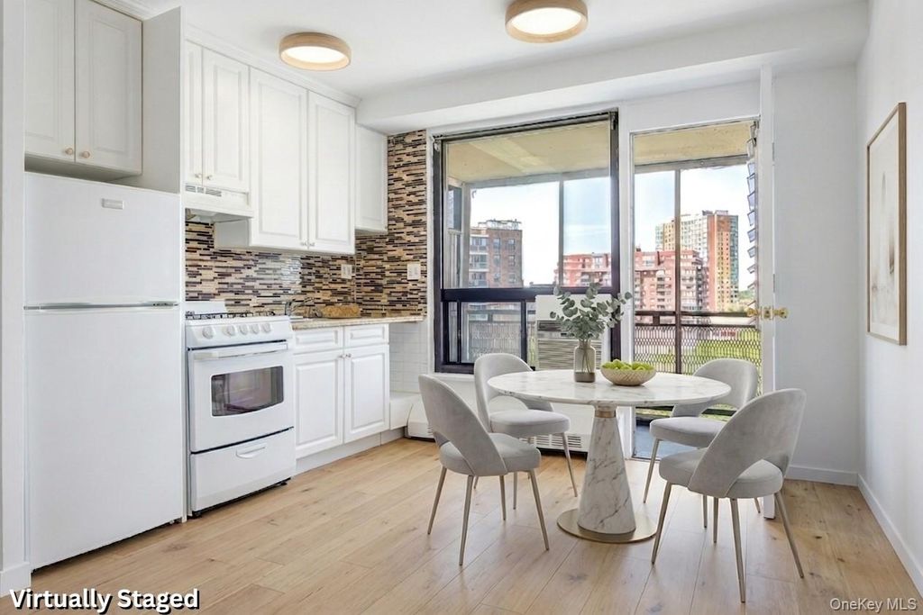 61-35 98th Street 14A, Rego Park, NY 11374