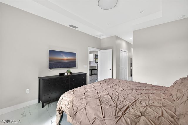 2459 10th AVE NE, Naples, FL 34120