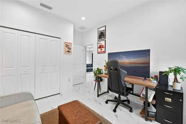 2459 10th AVE NE, Naples, FL 34120