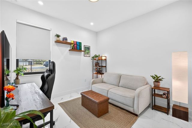 2459 10th AVE NE, Naples, FL 34120