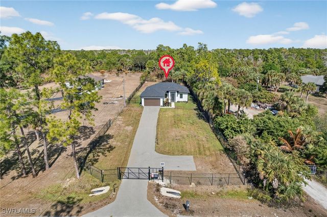 2459 10th AVE NE, Naples, FL 34120