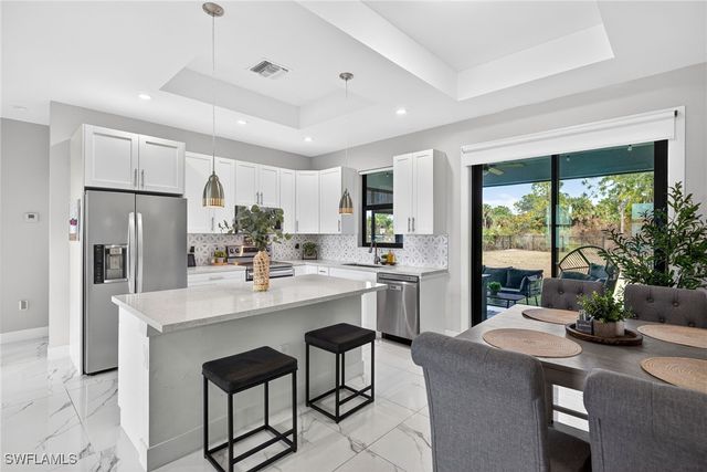 2459 10th AVE NE, Naples, FL 34120