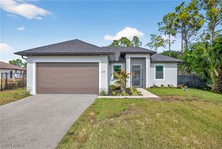 2459 10th AVE NE, Naples, FL 34120