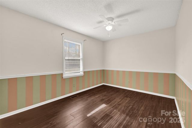 5609 Linville Drive, Hickory, NC 28602