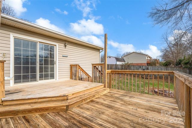 5609 Linville Drive, Hickory, NC 28602