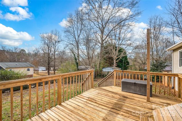 5609 Linville Drive, Hickory, NC 28602