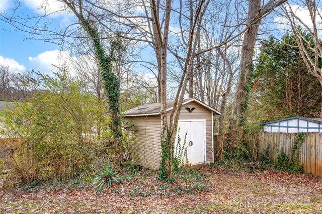 5609 Linville Drive, Hickory, NC 28602