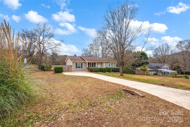 5609 Linville Drive, Hickory, NC 28602