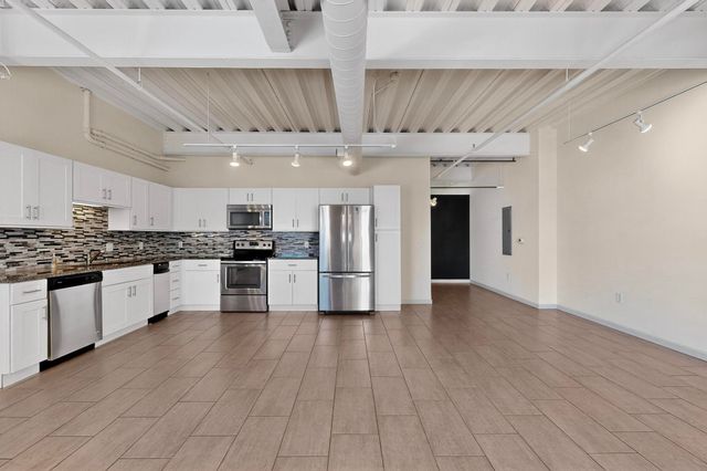 524 CENTRAL Avenue SW 509, Albuquerque, NM 87102