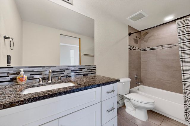 524 CENTRAL Avenue SW 509, Albuquerque, NM 87102