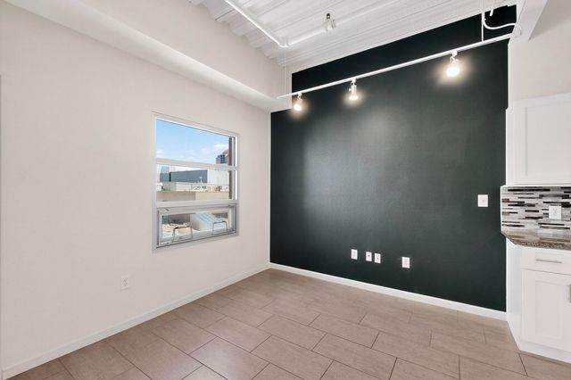 524 CENTRAL Avenue SW 509, Albuquerque, NM 87102