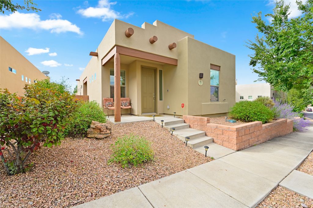 16 Avenida Vista Esquisita, Santa Fe, NM 87508