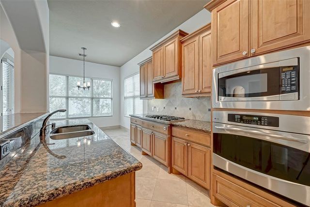 11207 St Laurent Lane, Houston, TX 77082