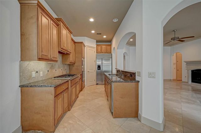 11207 St Laurent Lane, Houston, TX 77082