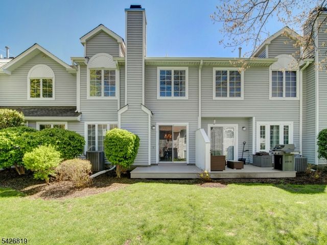 28 Helton Ter, Montville Twp., NJ 07045
