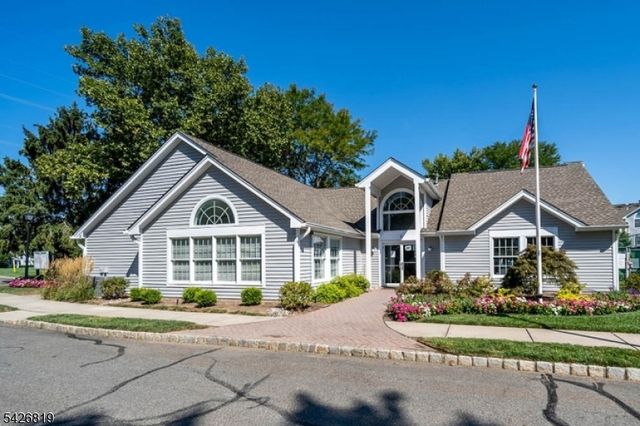 28 Helton Ter, Montville Twp., NJ 07045