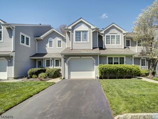 28 Helton Ter, Montville Twp., NJ 07045