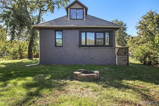 2821 Edwards Street, Granite City, IL 62040