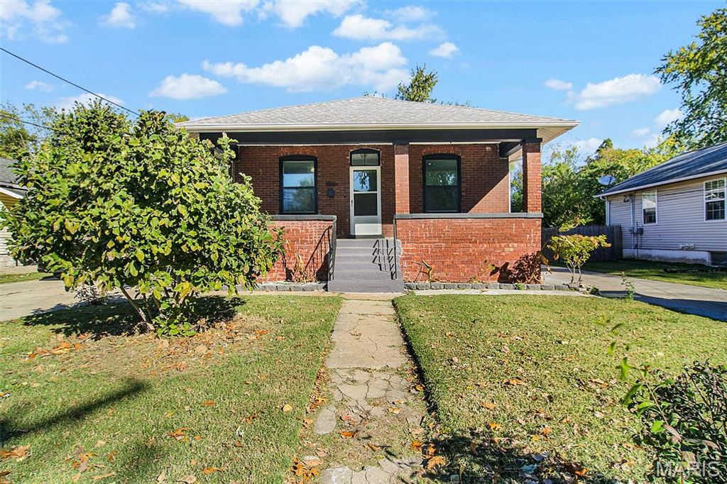 2821 Edwards Street, Granite City, IL 62040