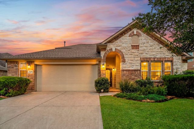 22206 Wenbury Drive, Tomball, TX 77375