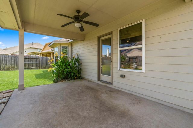 22206 Wenbury Drive, Tomball, TX 77375