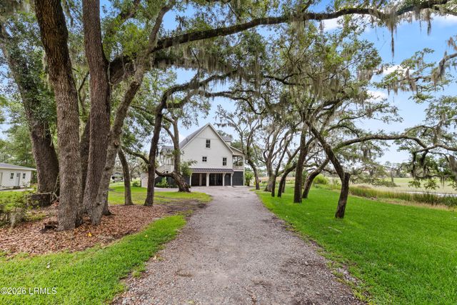 63 Adams Circle, Beaufort, SC 29902