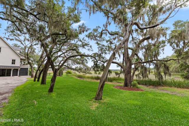 63 Adams Circle, Beaufort, SC 29902