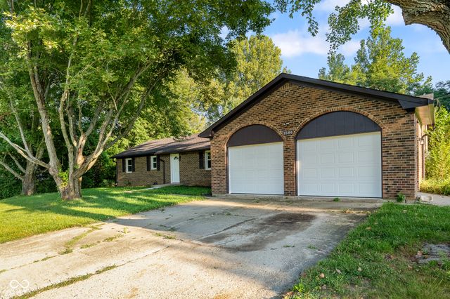 1586 E County Road 900 S, Clayton, IN 46118
