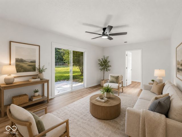1586 E County Road 900 S, Clayton, IN 46118