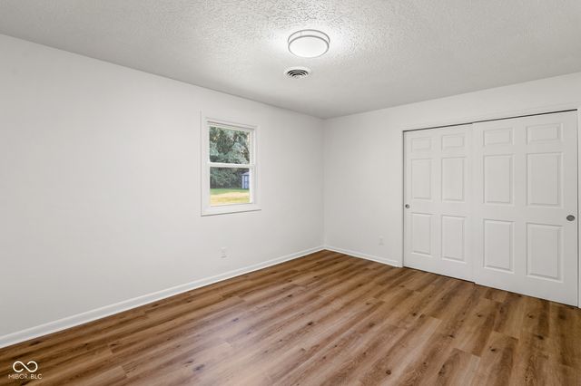 1586 E County Road 900 S, Clayton, IN 46118