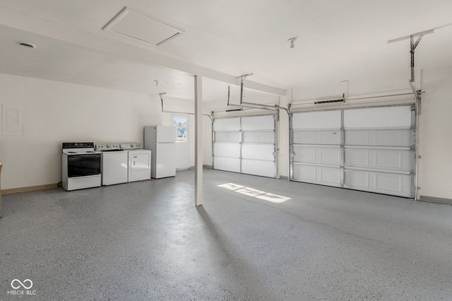 1586 E County Road 900 S, Clayton, IN 46118