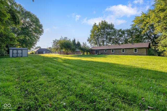 1586 E County Road 900 S, Clayton, IN 46118