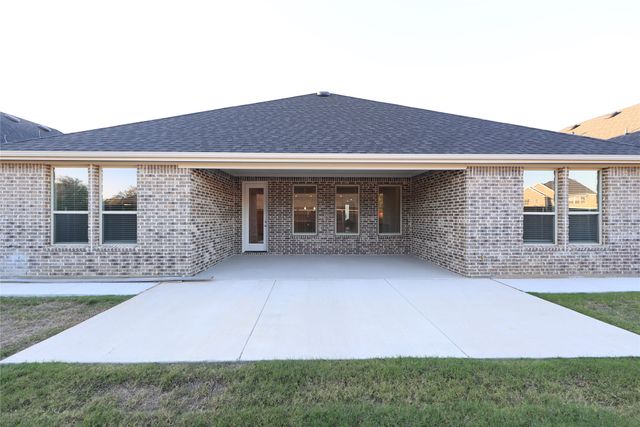2305 Valencia Drive, Little Elm, TX 75068