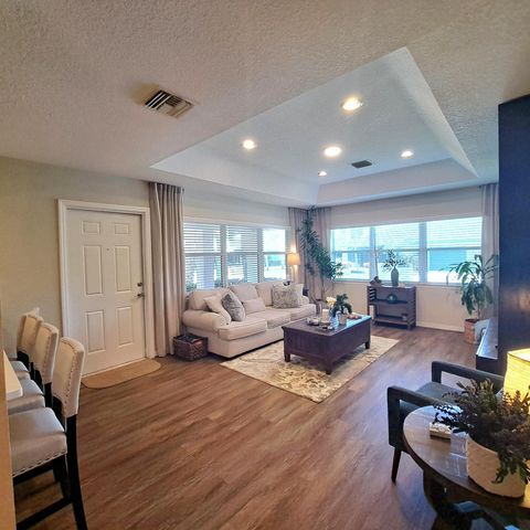 1747 N Dovetail Drive A, Fort Pierce, FL 34982