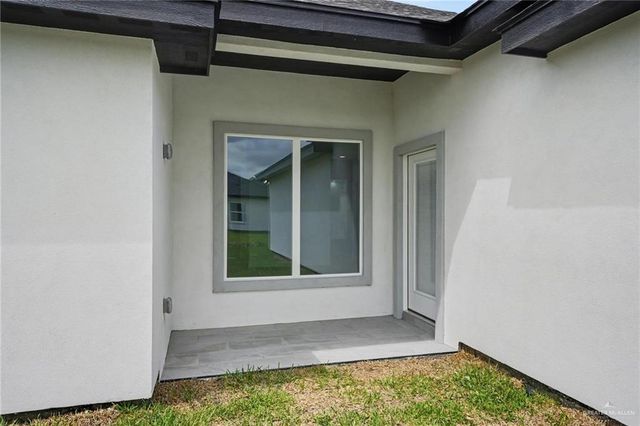 1220 E Evergreen Avenue, San Juan, TX 78589