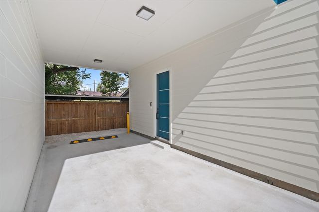 1408 Enid St C, Houston, TX 77009